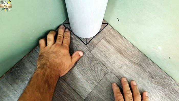 Как идеально обойти трубу ковром или линолеумом