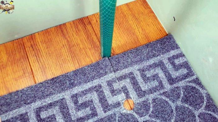 Как идеально обойти трубу ковром или линолеумом