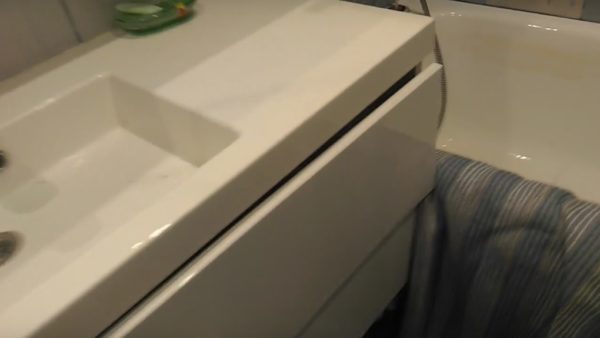 Как сделать тумбу под раковину в ванную своими руками