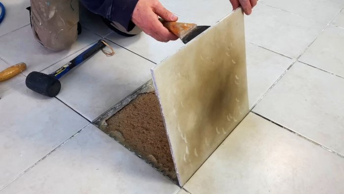 Техника снятия плитки без повреждений