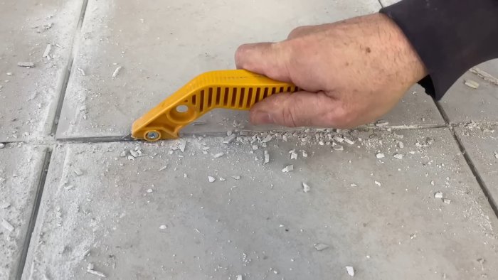 Инструменты для снятия плитки