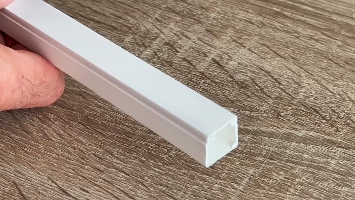 Изготовление направляющих для рулонных штор из кабель-канала
